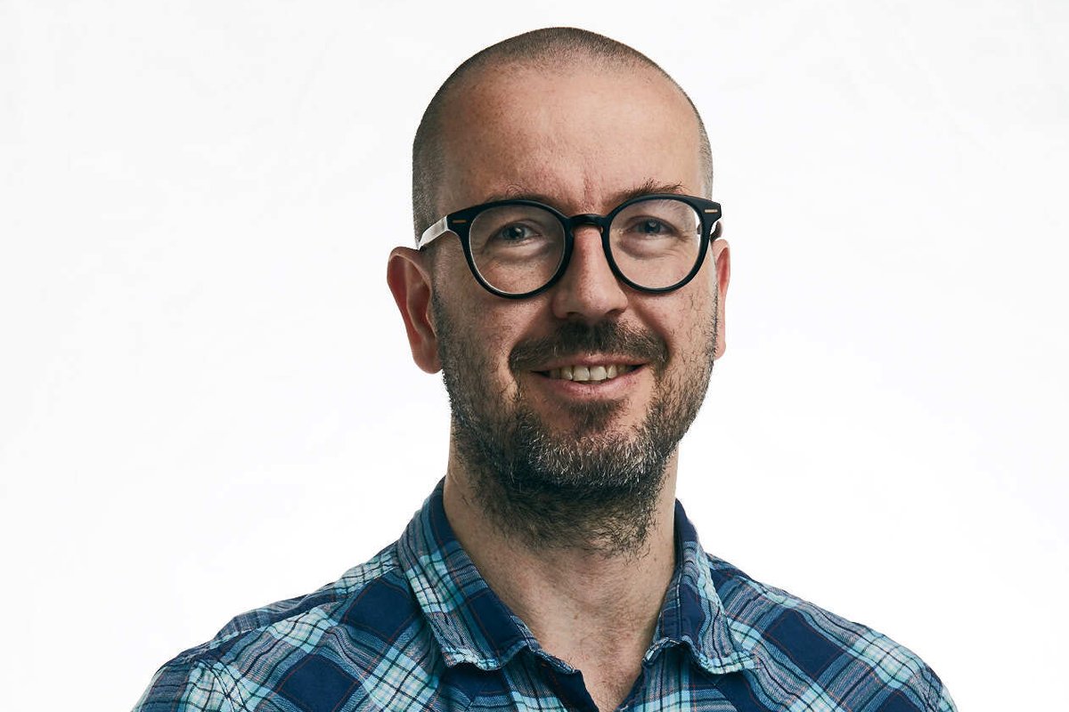 Simen Markussen gjester Aftenpostens podkast Ekstra Lars